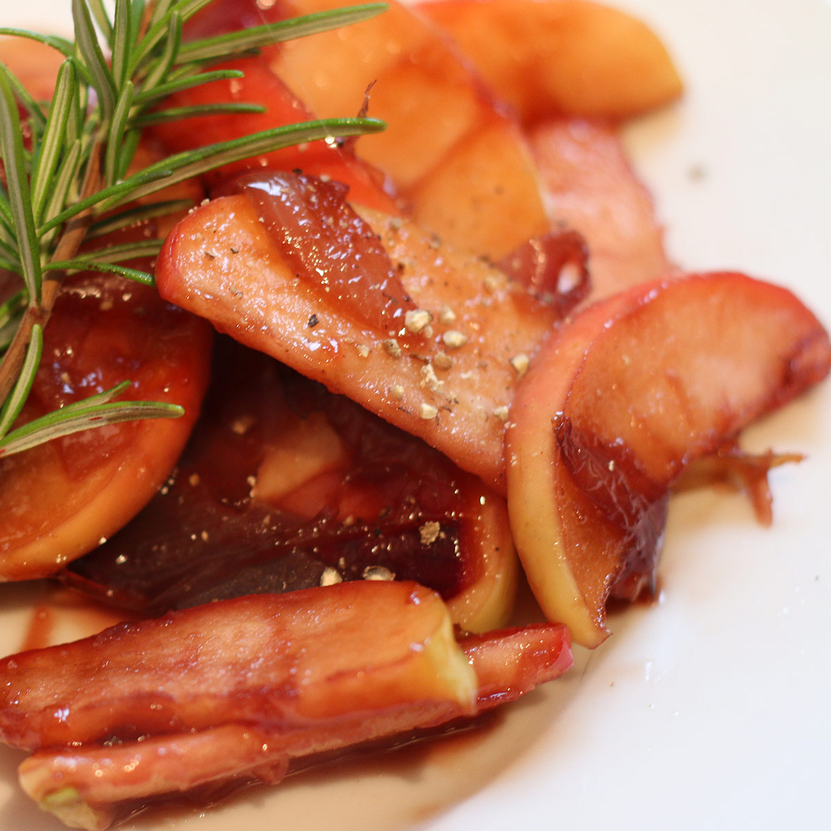 Caramelized apple and onion vegetables