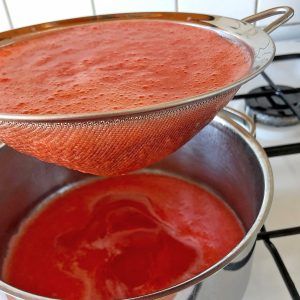 Erdbeermarmelade ohne Kerne: Sieben | Koch für 2!