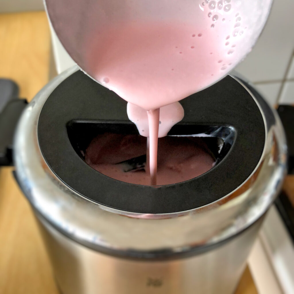 Johannisbeer-Joghurt-Eis Rezept | Koch für 2!
