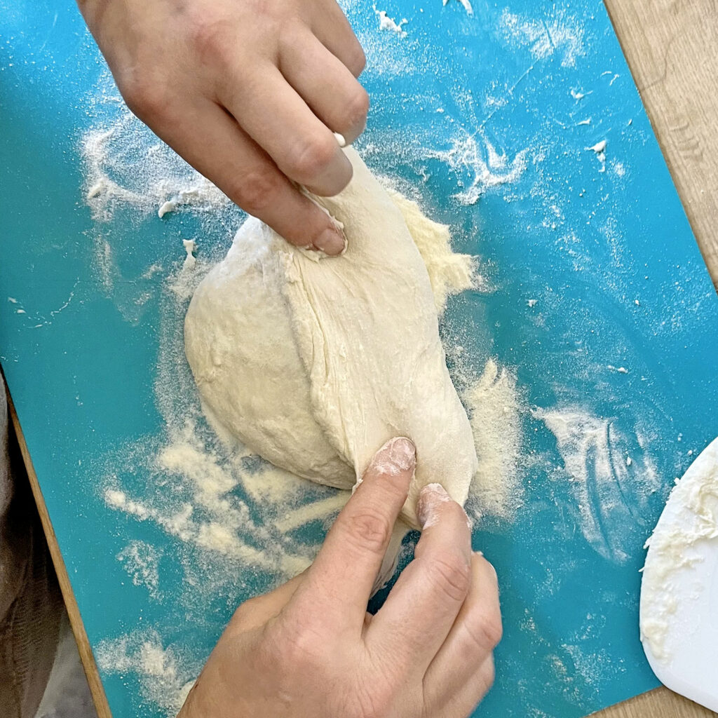 Baguette formen | Schritt 1 | Koch für 2!