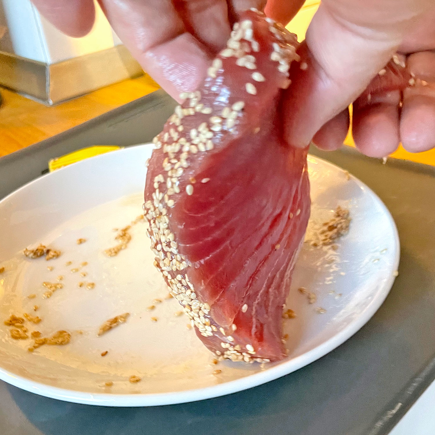 Kurz gebratener Thunfisch mit Sesam | Koch für 2!